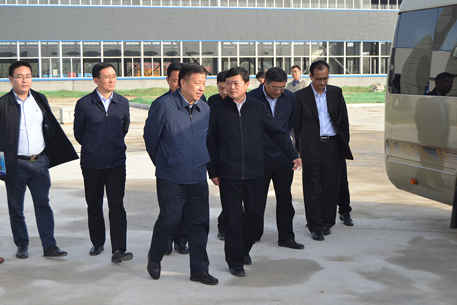 On October 30, 2019, deputy secretary of Lianyungang Municipal Party committee and mayor Fang Wei and his party visited Zhongjing cable